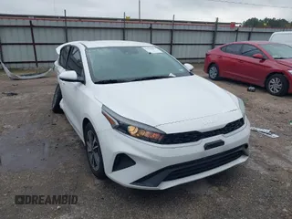 2024 Kia Forte LXS with VIN 3KPF24AD0RE810665, listed as a IAAI auction lot 41706082 with 40,315 mi miles. Bid and sale history available at carsss.com. Image 1.