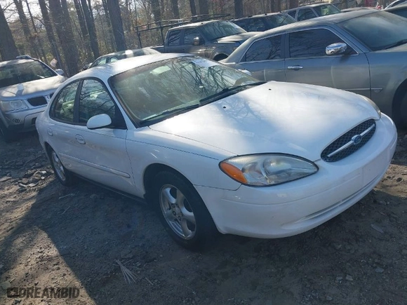 2002 Ford Taurus SES Standard with VIN 1FAFP55292A268755, listed as a IAAI auction lot 41842450 with 157,374 mi miles. Bid and sale history available at carsss.com. Image 1.