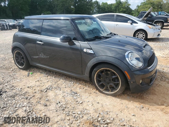2012 MINI Hardtop S with VIN WMWSV3C50CTY18637, listed as a Copart auction lot 57771015 with 103,402 mi miles and Salvage title. Bid and sale history available at DreamBid. Image 4.