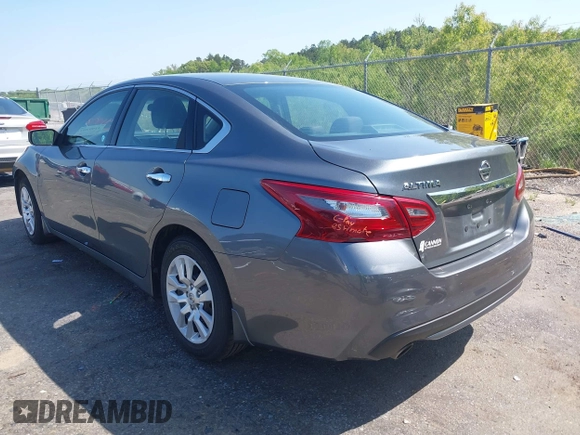 2018 Nissan Altima SV with VIN 1N4AL3AP2JC479598, listed as a IAAI auction lot 41992023 with 151,097 mi miles and . Bid and sale history available at carsss.com. Image 3.