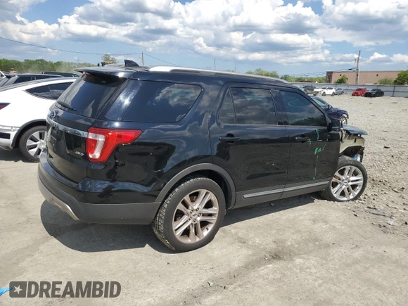 2017 Ford Explorer XLT z VIN 1FM5K8D86HGD75307, wystawiony jako Copart lot #55724885 z przebiegiem Nie podano mil oraz Szkoda całkowita • Salvage title. Historia ofert i sprzedaży dostępna na DreamBid. Obrazek 3.