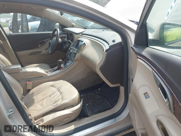 2012 Buick LaCrosse Premium 1 z VIN 1G4GD5E32CF113903, wystawiony jako IAAI lot #42454096 z przebiegiem 133 803 mil mil oraz . Historia ofert i sprzedaży dostępna na DreamBid. Obrazek 5.
