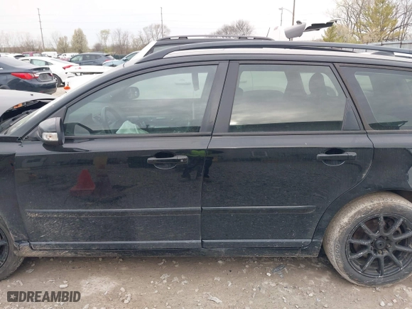 2008 Volvo V50 2.4L with VIN YV1MW382282379746, listed as a IAAI auction lot 42023404 with 182,247 mi miles. Bid and sale history available at carsss.com. Image 14.