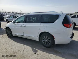 2018 Chrysler Pacifica Touring L with VIN 2C4RC1BG4JR211577, listed as a Copart auction lot 49808885 with 123,246 mi miles and Salvage Title. Bid and sale history available at carsss.com. Image 2.