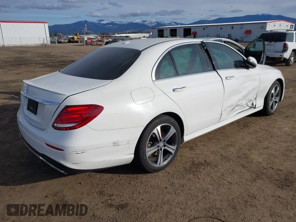 2020 Mercedes-Benz E 350 with VIN WDDZF8DB7LA752766, listed as a IAAI auction lot 41752422 with 48,225 mi miles and . Bid and sale history available at DreamBid. Image 4.