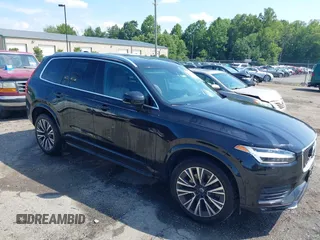 2020 Volvo XC90 Momentum with VIN YV4A22PK8L1532853, listed as a IAAI auction lot 42669244 with 29,395 mi miles and . Bid and sale history available at DreamBid. Image 1.