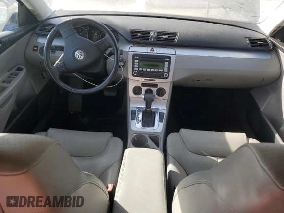 2009 Volkswagen Passat Komfort z VIN WVWJK73C49P049140, wystawiony jako Copart lot #53472005 z przebiegiem 193 458 mil mil oraz Szkoda całkowita • Salvage title. Historia ofert i sprzedaży dostępna na DreamBid. Obrazek 8.