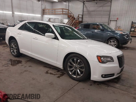 2014 Chrysler 300 with VIN 2C3CCAGG9EH365877, listed as a IAAI auction lot 41500564 with 89,384 mi miles. Bid and sale history available at carsss.com. Image 1.
