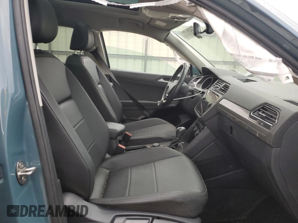 2019 Volkswagen Tiguan SE with VIN 3VV2B7AX0KM132572, listed as a Copart auction lot 54511475 with 65,394 mi miles and Salvage Title. Bid and sale history available at DreamBid. Image 7.