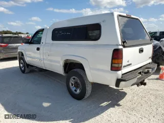 2006 GMC Sierra 2500HD Work Truck with VIN 1GTHC24U46E100066, listed as a Copart auction lot 76745734 with 97,670 mi miles and Clean Title. Bid and sale history available at carsss.com. Image 2.