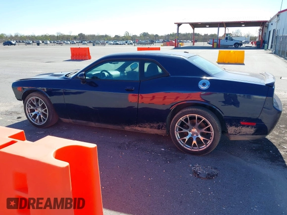 2013 Dodge Challenger R/T z VIN 2C3CDYBT7DH679522, wystawiony jako IAAI lot #41387221 z przebiegiem 122 147 mil mil oraz . Historia ofert i sprzedaży dostępna na DreamBid. Obrazek 14.