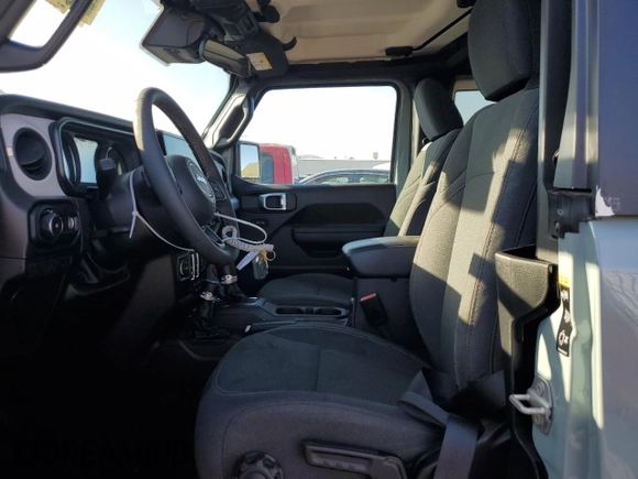 2024 Jeep Wrangler Sport S z VIN 1C4PJXAN2RW120827, wystawiony jako Copart lot #50378494 z przebiegiem 4 147 mil mil oraz Szkoda całkowita • Salvage title. Historia ofert i sprzedaży dostępna na DreamBid. Obrazek 7.