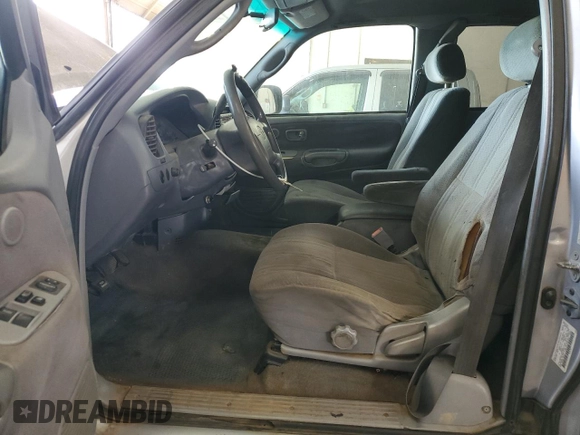 2000 Toyota Tundra SR5 with VIN 5TBBT4419YS049998, listed as a Copart auction lot 48729415 with 427,311 mi miles and Salvage Title. Bid and sale history available at DreamBid. Image 7.
