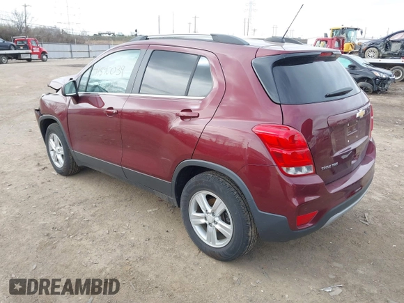 2017 Chevrolet Trax LT with VIN 3GNCJPSB2HL266871, listed as a IAAI auction lot 41840039 with 89,906 mi miles. Bid and sale history available at carsss.com. Image 3.