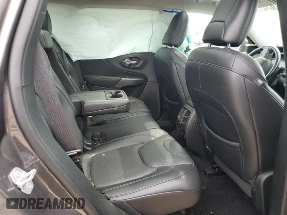2019 Jeep Cherokee Limited with VIN 1C4PJMDX6KD134940, listed as a Copart auction lot 53674725 with 120,088 mi miles and Salvage title. Bid and sale history available at DreamBid. Image 10.