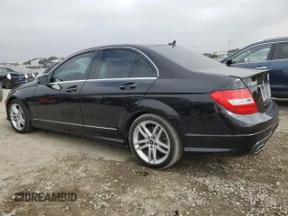 2013 Mercedes-Benz C 250 Sport с VIN WDDGF4HB1DA859663, выставлен на аукционе Copart как лот 60517295 с пробегом 80 699 миль миль и Списание • Salvage title. История ставок и продаж доступна на DreamBid. Изображение 2.