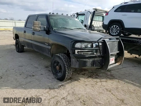 2005 GMC Sierra 2500HD SLT z VIN 1GTHK23205F964169, wystawiony jako Copart lot #42234625 z przebiegiem 304 832 mil mil oraz Szkoda całkowita • Salvage title. Historia ofert i sprzedaży dostępna na DreamBid. Obrazek 11.