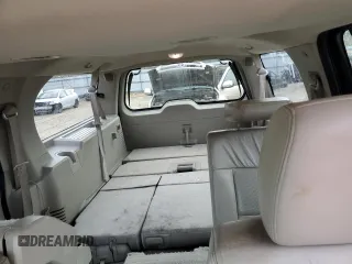 2013 Lincoln Navigator z VIN 5LMJJ3J56DEL00981, wystawiony jako Copart lot #84135504 z przebiegiem 143 193 mil mil oraz Szkoda całkowita • Salvage title. Historia ofert i sprzedaży dostępna na DreamBid. Obrazek 10.