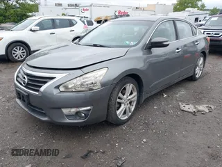 2015 Nissan Altima SL z VIN 1N4BL3AP8FC581581, wystawiony jako IAAI lot #42331651 z przebiegiem 65 846 mil mil oraz . Historia ofert i sprzedaży dostępna na DreamBid. Obrazek 2.