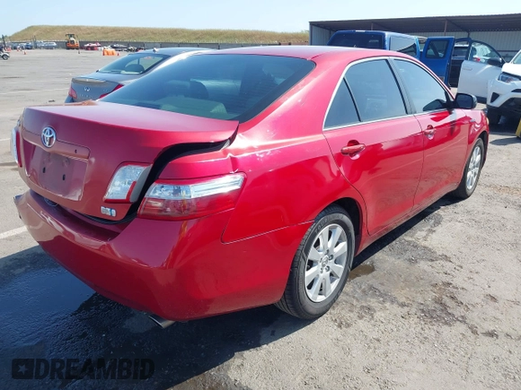 2007 Toyota Camry z VIN JTNBB46K673009891, wystawiony jako IAAI lot #42161828 z przebiegiem 220 292 mil mil oraz . Historia ofert i sprzedaży dostępna na DreamBid. Obrazek 4.