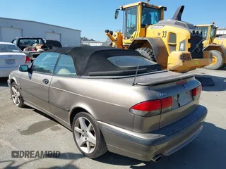 2002 Saab 9-3 SE with VIN YS3DF78KX27003571, listed as a IAAI auction lot 41771585 with 1 mi miles. Bid and sale history available at carsss.com. Image 3.
