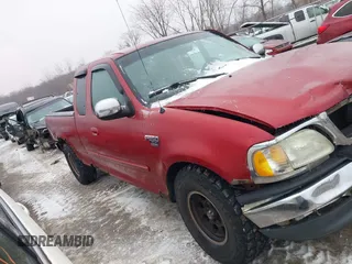 1999 Ford F-250 z VIN 1FTRX27L0XNB98915, wystawiony jako IAAI lot #41564615 z przebiegiem 227 254 mil mil oraz . Historia ofert i sprzedaży dostępna na DreamBid. Obrazek 13.