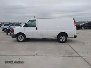 2013 Chevrolet Express Cargo z VIN 1GCSGAFX4D1128353, wystawiony jako IAAI lot #41369784 z przebiegiem 109 703 mil mil oraz . Historia ofert i sprzedaży dostępna na DreamBid. Obrazek 14.