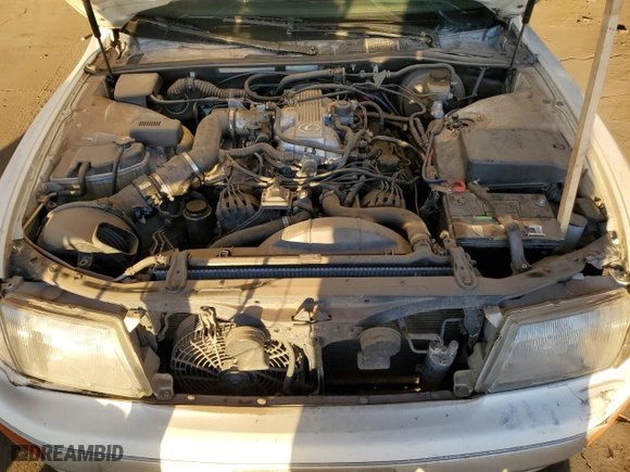 1997 Lexus LS 400 Luxury Sdn with VIN JT8BH28F9V0075372, listed as a Copart auction lot 77599804 with 207,322 mi miles and Clean Title. Bid and sale history available at carsss.com. Image 11.