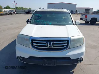 2015 Honda Pilot EX-L with VIN 5FNYF4H56FB061663, listed as a IAAI auction lot 41873152 with 211,876 mi miles and . Bid and sale history available at carsss.com. Image 6.