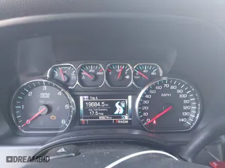 2014 Chevrolet Silverado 1500 LT with VIN 1GCRCREC4EZ339076, listed as a IAAI auction lot 41682940 with 85,674 mi miles. Bid and sale history available at carsss.com. Image 7.