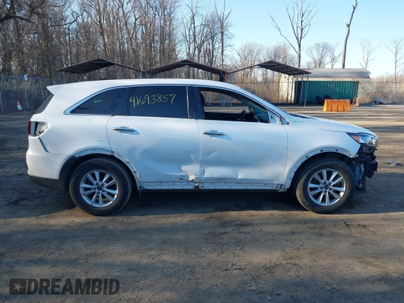 2020 Kia Sorento LX V6 with VIN 5XYPG4A5XLG622373, listed as a IAAI auction lot 41693857 with 120,485 mi miles. Bid and sale history available at carsss.com. Image 13.