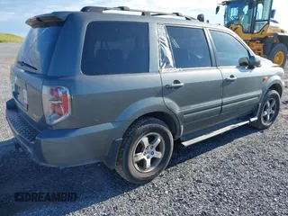 2008 Honda Pilot EX-L z VIN 5FNYF18638B012138, wystawiony jako IAAI lot #41272109 z przebiegiem 248 383 mil mil oraz . Historia ofert i sprzedaży dostępna na DreamBid. Obrazek 4.
