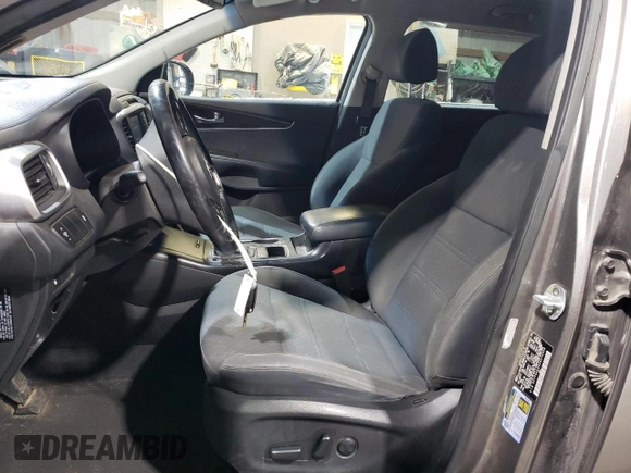 2018 Kia Sorento LX with VIN 5XYPG4A39JG375908, listed as a Copart auction lot 87846975 with 140,214 mi miles and Clean Title. Bid and sale history available at carsss.com. Image 7.