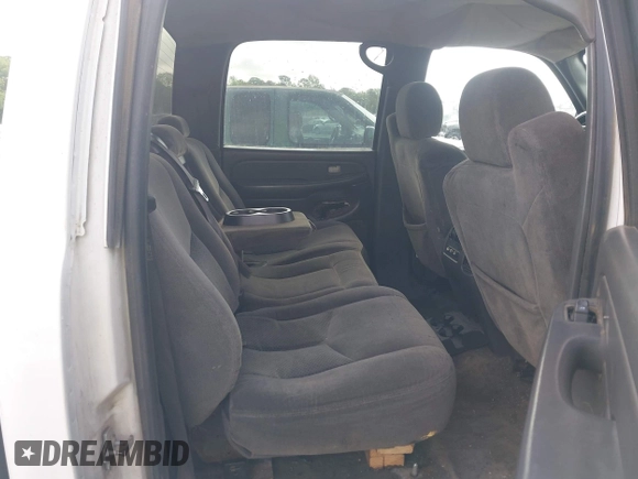 2005 Chevrolet Silverado 1500HD LT z VIN 1GCGC13U85F821460, wystawiony jako IAAI lot #42150934 z przebiegiem 272 356 mil mil oraz . Historia ofert i sprzedaży dostępna na DreamBid. Obrazek 8.
