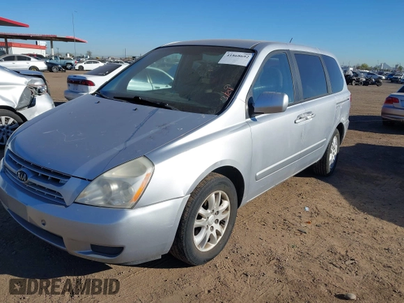 2008 Kia Sedona with VIN KNDMB133686227144, listed as a IAAI auction lot 41868692 with 124,269 mi miles. Bid and sale history available at carsss.com. Image 17.