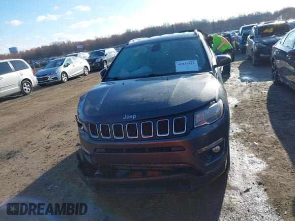 2020 Jeep Compass Latitude with VIN 3C4NJDBB3LT223939, listed as a IAAI auction lot 41832921 with 83,938 mi miles and . Bid and sale history available at DreamBid. Image 12.