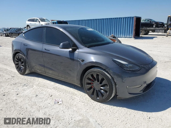 2022 Tesla Model Y Performance z VIN 7SAYGDEF5NF574382, wystawiony jako Copart lot #48531565 z przebiegiem 35 165 mil mil oraz Szkoda całkowita • Salvage title. Historia ofert i sprzedaży dostępna na DreamBid. Obrazek 4.