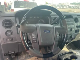 2013 Ford F-150 XL с VIN 1FTFX1EF1DKE89253, выставлен на аукционе IAAI как лот 42575807 с пробегом 211 037 миль миль и . История ставок и продаж доступна на DreamBid. Изображение 32.
