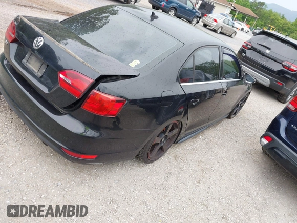 2012 Volkswagen Jetta GLI Autobahn with VIN 3VW4A7AJ3CM393831, listed as a IAAI auction lot 42292910 with 162,611 mi miles and . Bid and sale history available at DreamBid. Image 4.
