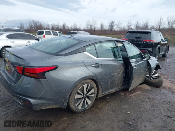 2019 Nissan Altima 2.5 SV with VIN 1N4BL4DV5KC168351, listed as a IAAI auction lot 41942156 with 82,095 mi miles. Bid and sale history available at carsss.com. Image 4.