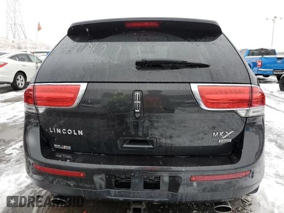 2015 Lincoln MKX with VIN 2LMDJ8JK5FBL31872, listed as a Copart auction lot 39742614 with 108,322 mi miles. Bid and sale history available at carsss.com. Image 6.