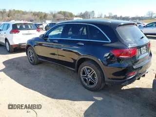2021 Mercedes-Benz GLC 300 z VIN W1N0G8EB3MV307247, wystawiony jako IAAI lot #41654535 z przebiegiem 31 292 mil mil oraz . Historia ofert i sprzedaży dostępna na DreamBid. Obrazek 3.