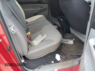 2015 Toyota Tacoma с VIN 3TMLU4EN5FM188212, выставлен на аукционе IAAI как лот 42319990 с пробегом 105 691 миль миль и . История ставок и продаж доступна на DreamBid. Изображение 8.