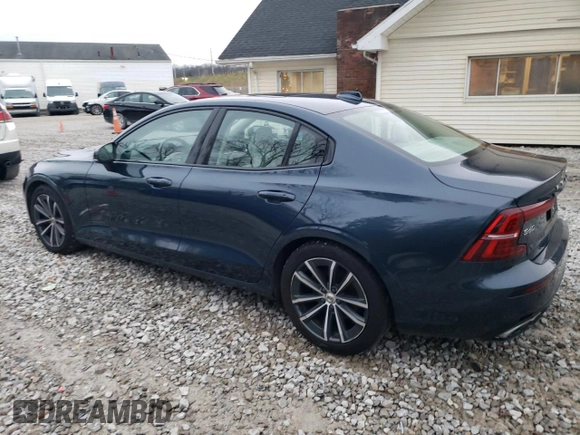 2022 Volvo S60 Momentum with VIN 7JRL12TZ8NG160420, listed as a Copart auction lot 82186904 with 71,809 mi miles and Salvage Title. Bid and sale history available at carsss.com. Image 2.
