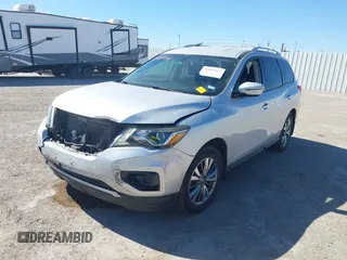 2018 Nissan Pathfinder SV with VIN 5N1DR2MN1JC660200, listed as a IAAI auction lot 41868462 with 134,809 mi miles. Bid and sale history available at carsss.com. Image 17.
