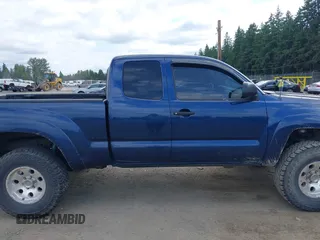 2005 Toyota Tacoma z VIN 5TEUU42NX5Z071204, wystawiony jako IAAI lot #42375147 z przebiegiem 196 158 mil mil oraz . Historia ofert i sprzedaży dostępna na DreamBid. Obrazek 13.