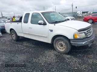 2002 Ford F-150 XL z VIN 1FTRX17W62NB90220, wystawiony jako IAAI lot #42014299 z przebiegiem 219 264 mil mil oraz . Historia ofert i sprzedaży dostępna na DreamBid. Obrazek 1.