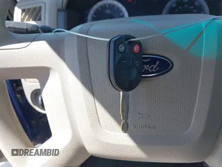 2008 Ford Escape XLS z VIN 1FMCU02Z28KC00547, wystawiony jako IAAI lot #42540493 z przebiegiem 142 584 mil mil oraz . Historia ofert i sprzedaży dostępna na DreamBid. Obrazek 11.