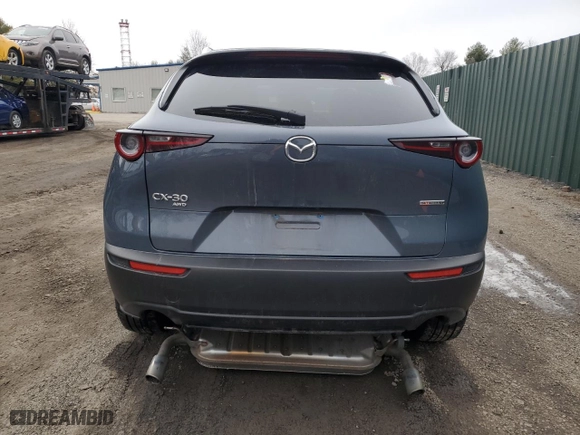 2022 Mazda CX-30 2.5 S Preferred Package with VIN 3MVDMBCL4NM457808, listed as a Copart auction lot 43832725 with 35,521 mi miles and Salvage Title. Bid and sale history available at carsss.com. Image 6.