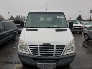 2008 Freightliner Sprinter with VIN WDYPE745285235520, listed as a Copart auction lot 84203754 with 252,502 mi miles and Salvage Title. Bid and sale history available at DreamBid. Image 5.